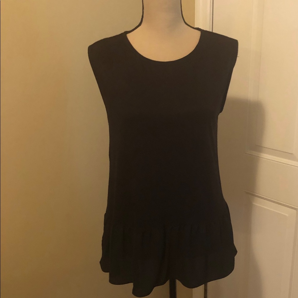 Loft black ruffle hem top size M EUC